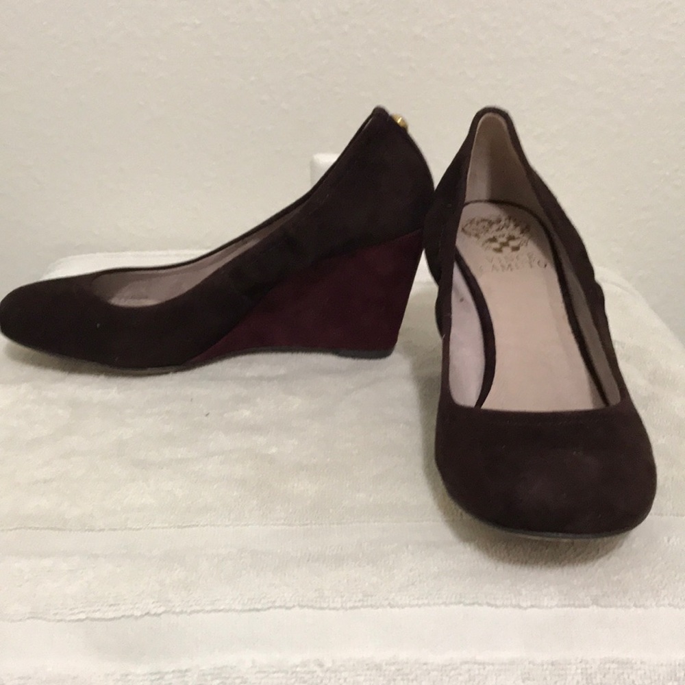 Vince Camuto suede wedges